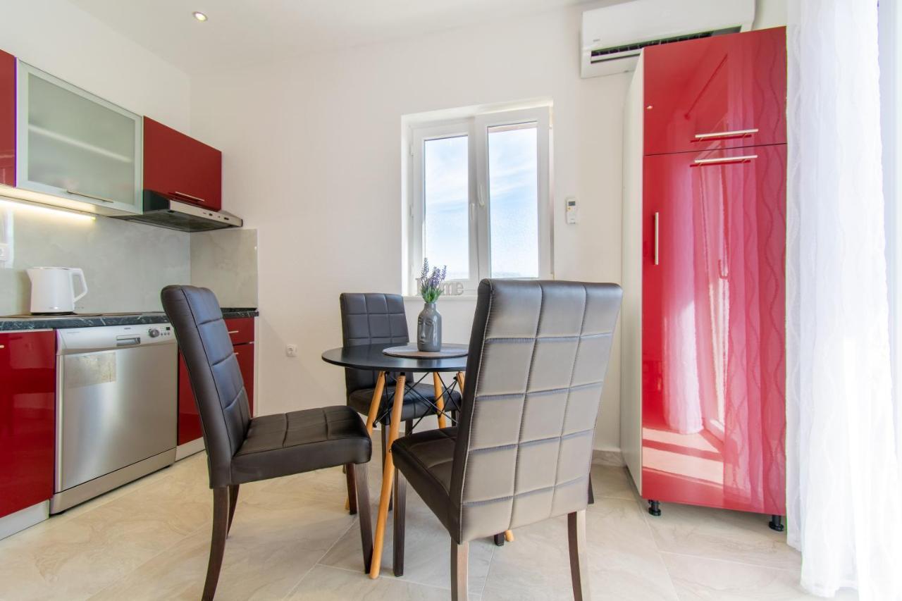 Apartmani Lavanda Centar Makarska Eksteriør billede